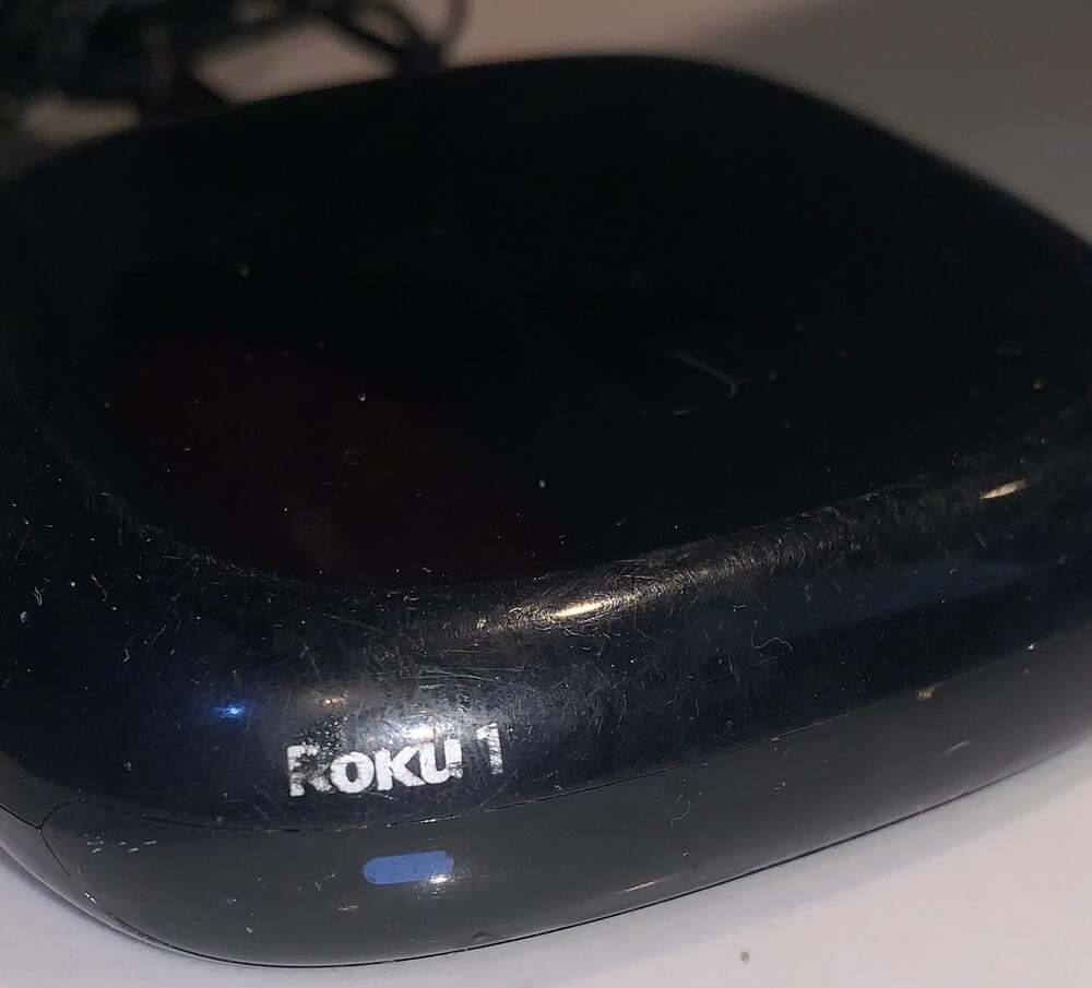 Roku‎ 1 Streaming Media Player with Power Cord – Untested / Light Turns On